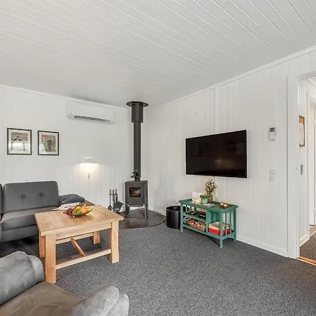 Сasa de vacaciones Brodde - 300m From The Sea By Interhome Bjerregård